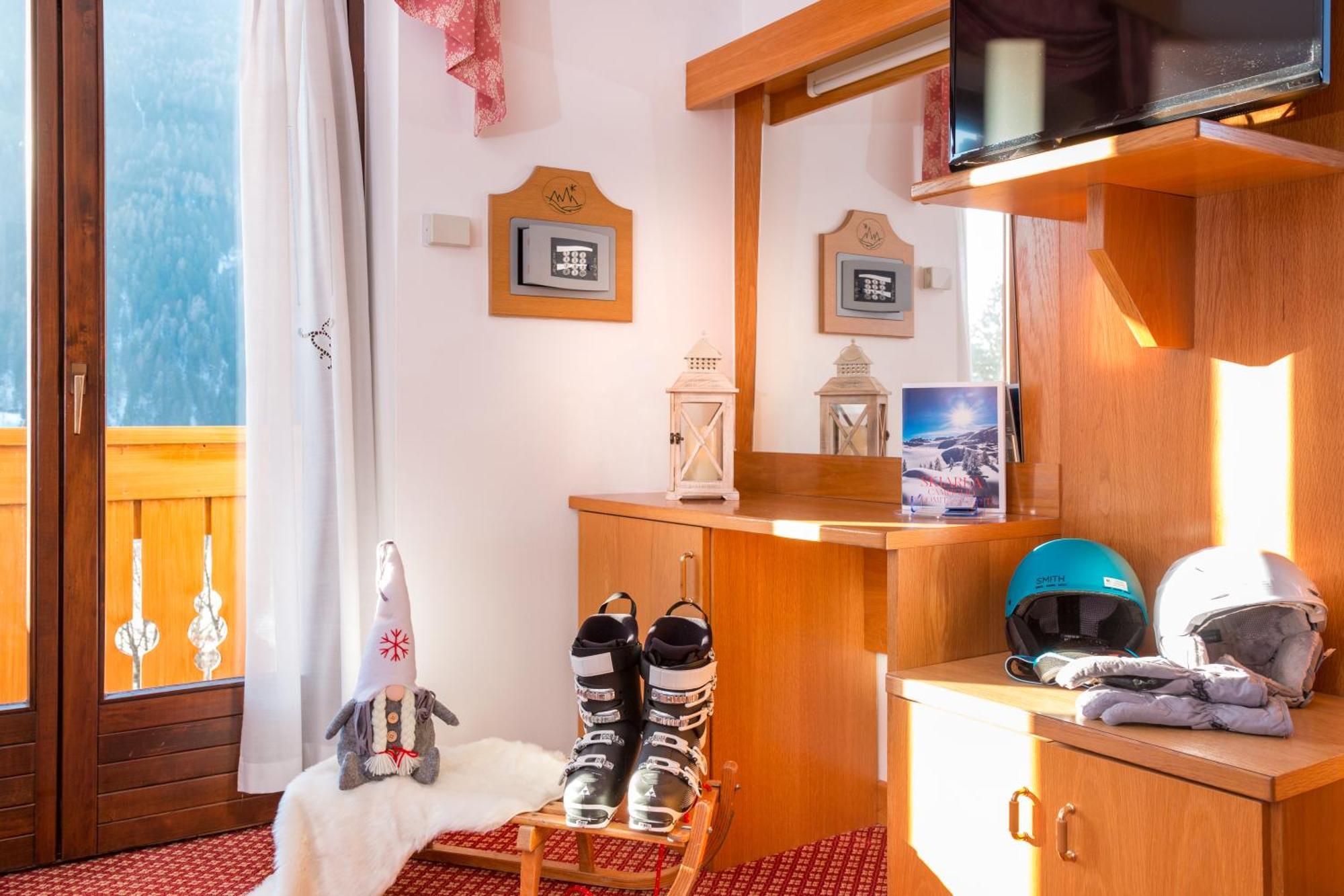 Hotel Bellavista Pinzolo Habitación foto