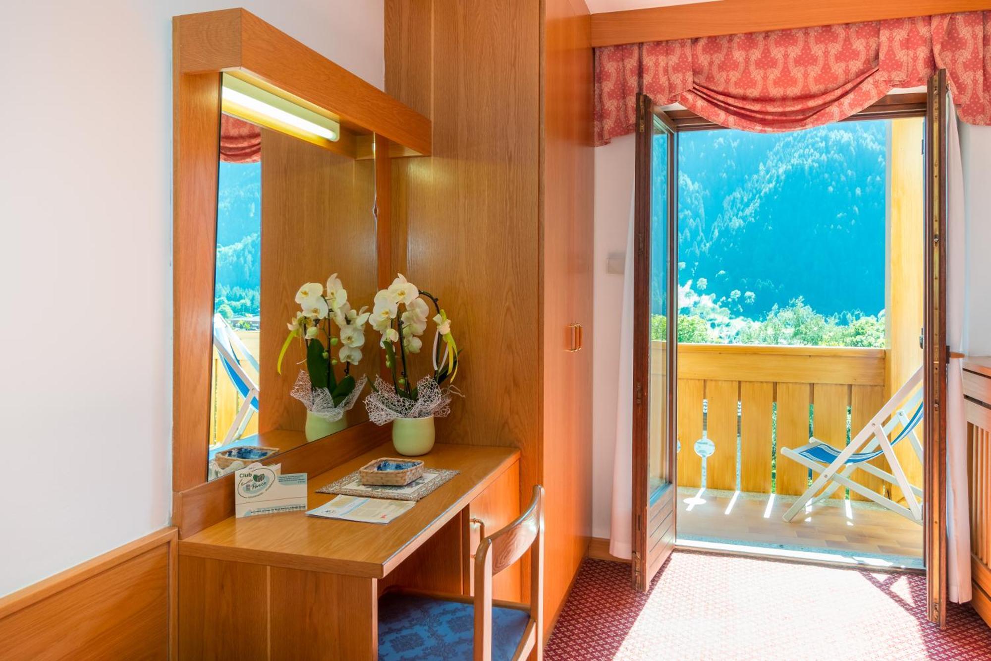 Hotel Bellavista Pinzolo Habitación foto